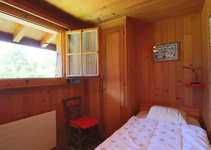 Chalet Claquevent Rougemont